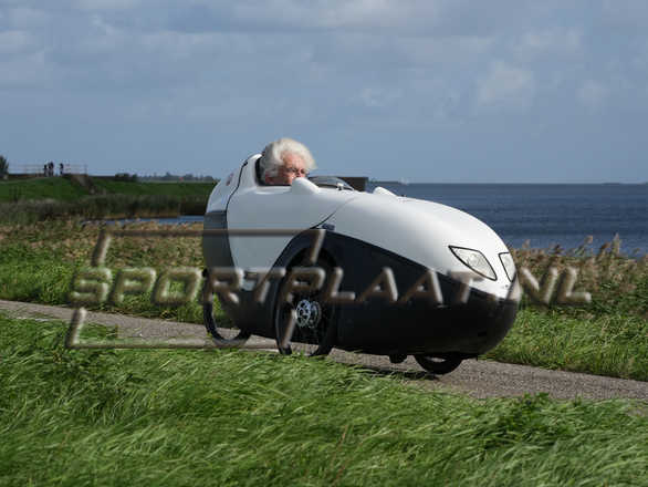 D1166.jpg